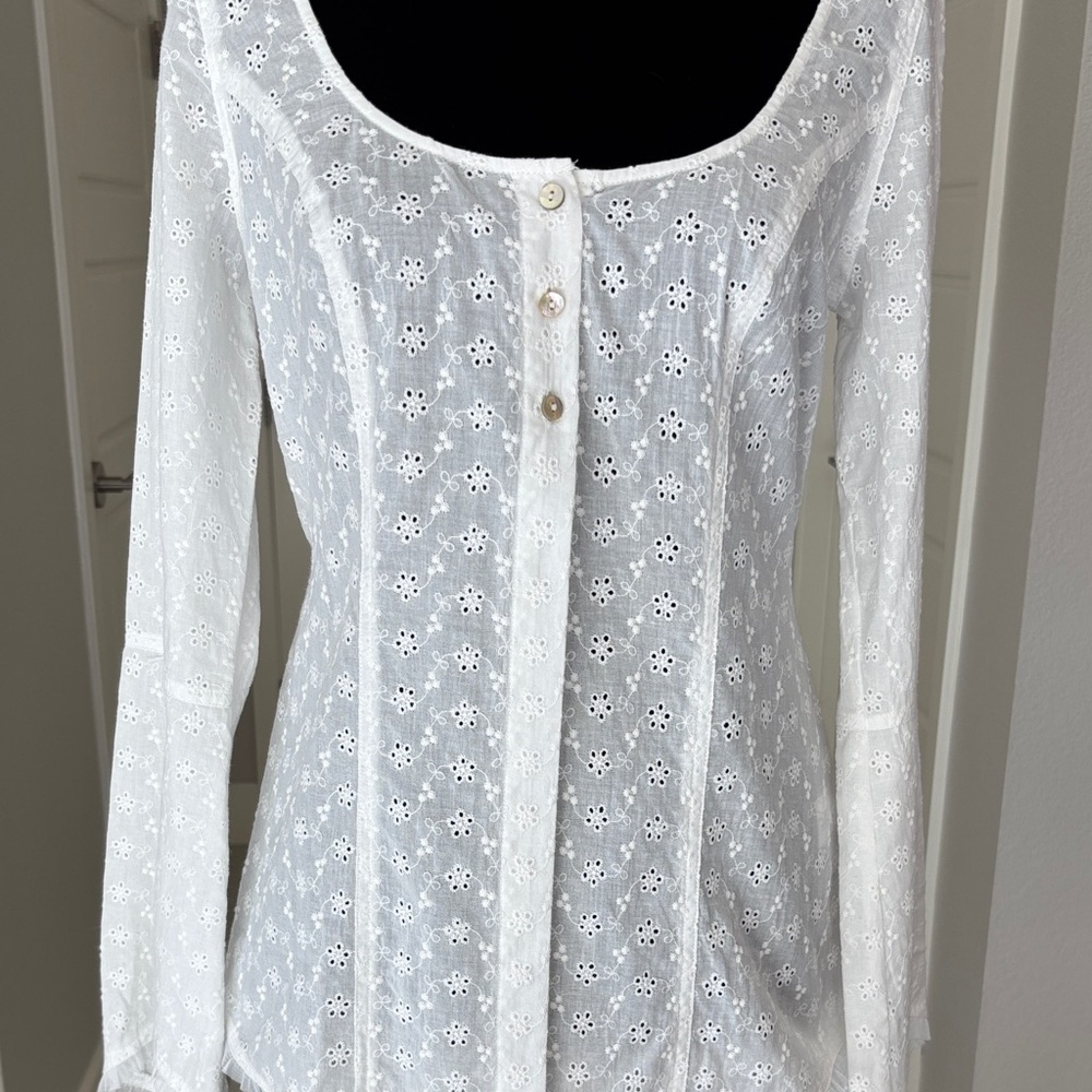 Frankies Bikinis x Sydney Sweeney Bardot Eyelet Flyaway Top White NWT Size L - Picture 6 of 15